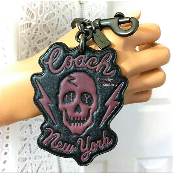 Coach Skull Keychain Black Bag Backpack Charm NWT - Picture 2 of 6